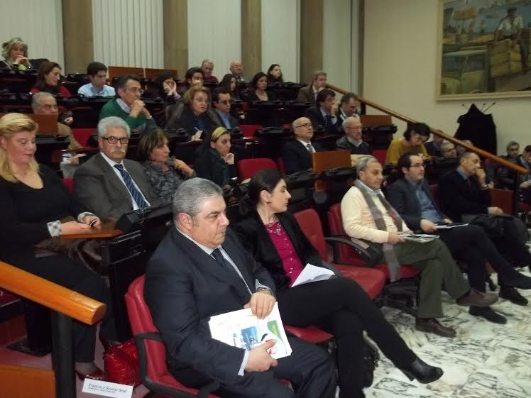 Il pubblico alla Camera di Commercio di Cosenza. 