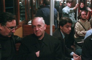 Jorge Bergoglio in metropolitana