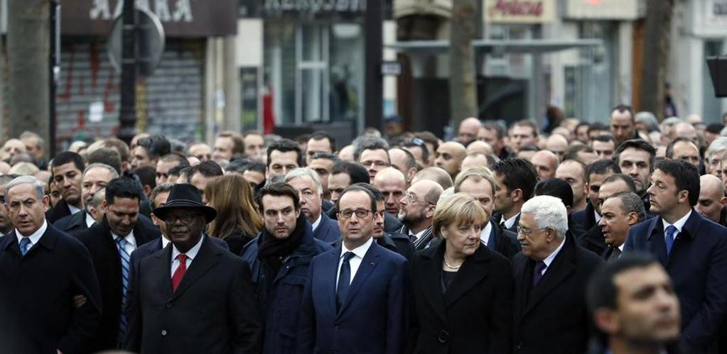 Marcia contro il terrore islamico - La prima fila coi capi di stato alla marcia di Parigi - foto Kovarik-Afp