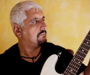 Il cantante partenopeo Pino Daniele