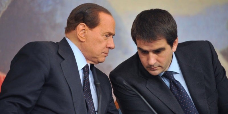 Silvio Berlusconi e Raffaele Fitto a novembre 2010