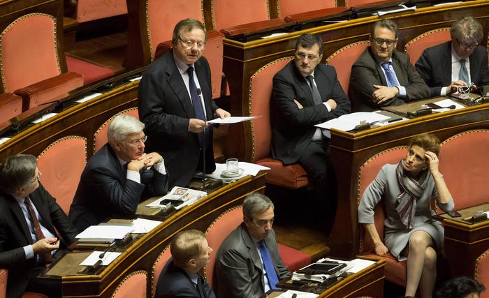 Altero Matteoli durante il suo intervento in aula