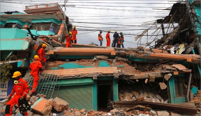 Crolli Terremoto Nepal Ap