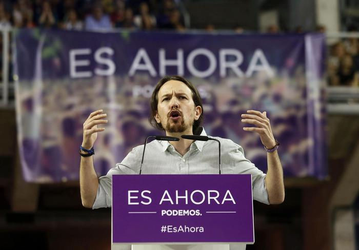 Pablo Iglesias, il leader del partito Podemos che ha vinto le amministrative in Spagna