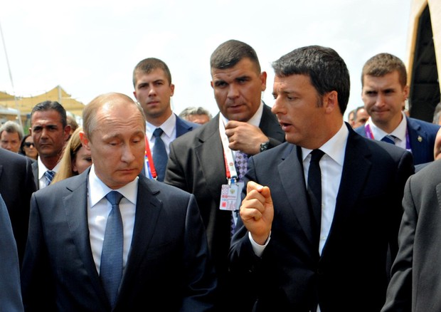 Vladimir Putin e Matteo Renzi all'Expo