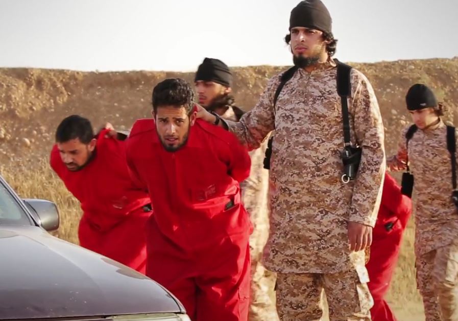 Orrore Isis, Isis Horror - miliziani dell'Isis conducono i prigionieri in auto