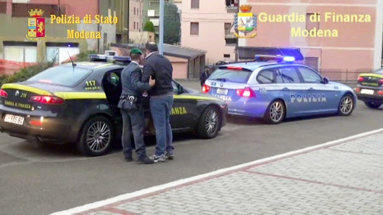 Il blitz della Polizia e della Gdf di Modena contro gli intoccabili "The Untouchables"