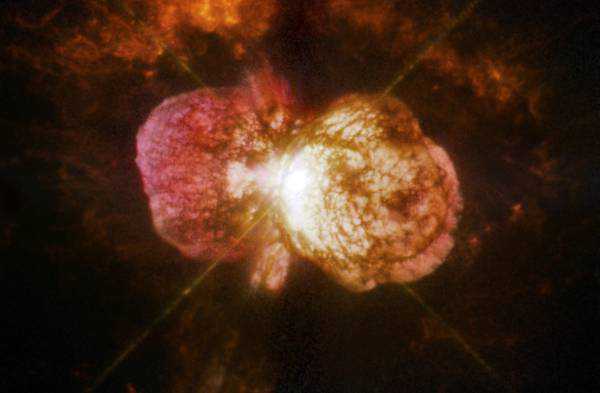 La Nasa scopre eruzioni in altre galassie come Eta Carinae