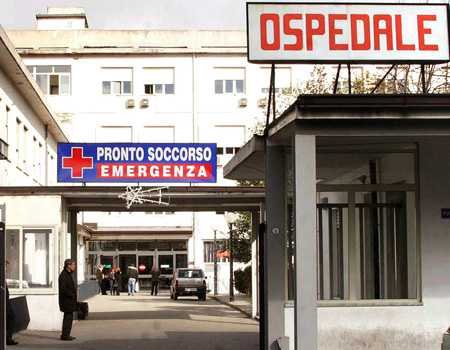 Malasanità, dopo dolori viene mandata a casa ma bimbo muore a ospedale Vibo Valentia