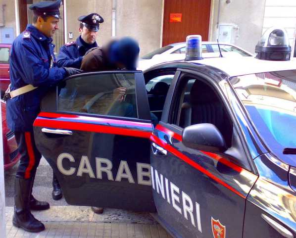 Reggio Calabria, 7 arresti in 24 ore nella frazione Gallina