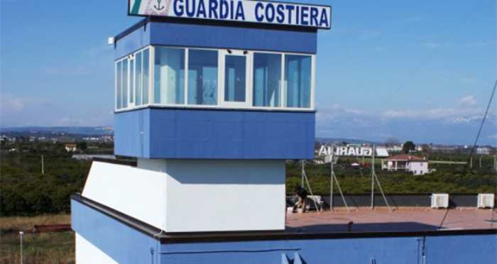 403 migranti sbarcano a Corigliano su nave Medici senza Frontiere