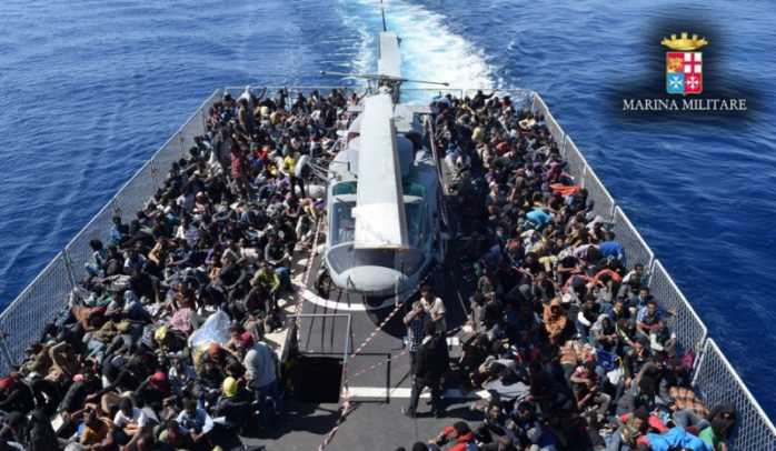 Al porto di Vibo approda nave con 761 migranti