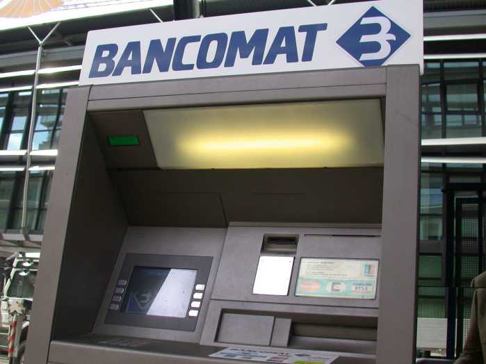 Roma, assalto ai bancomat. Arrestate 4 persone per rapina 