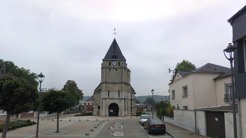 Uomini prendono ostaggi in chiesa di Saint-Etienne-du-Rouvray