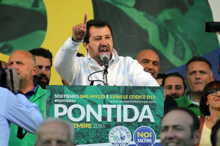 Lega a Pontida, visioni diverse tra Bossi e Salvini 