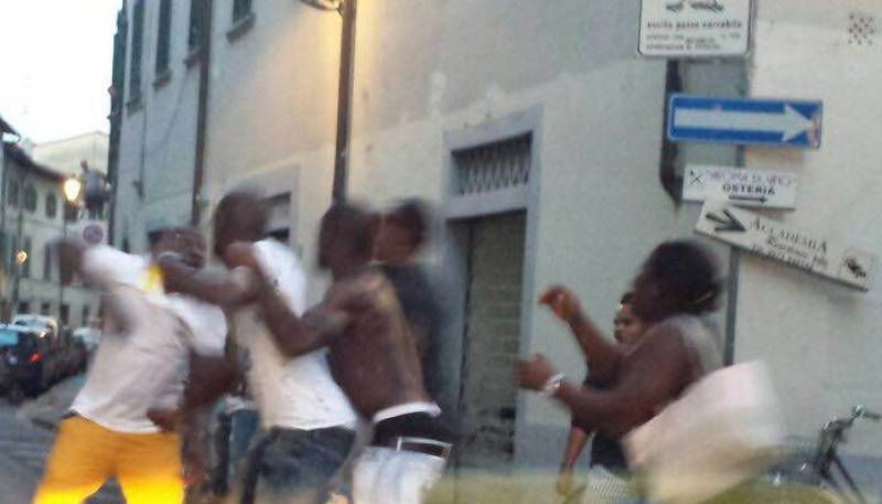 Violenta rissa in via dei Mille a Cosenza, arrestate 4 persone