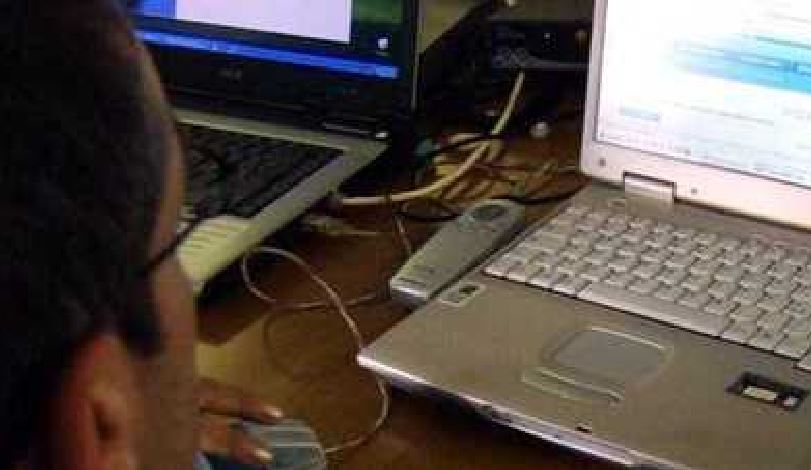 Chat a luci rosse con estorsione a Melfi (Pz). Due arresti