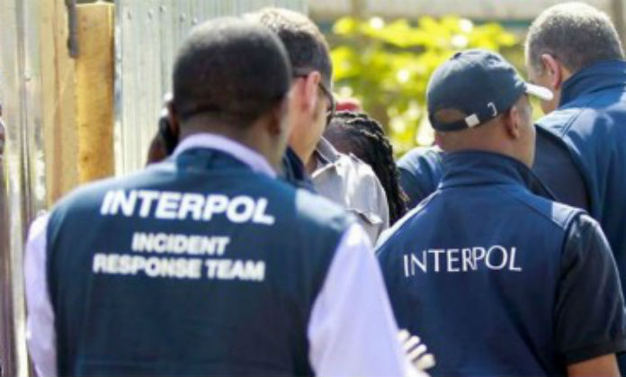 Uomini dell'Interpol hanno arrestato due persone per la rapina a Sassari