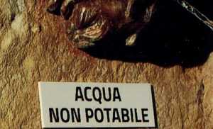 Acqua non potabile a Rende