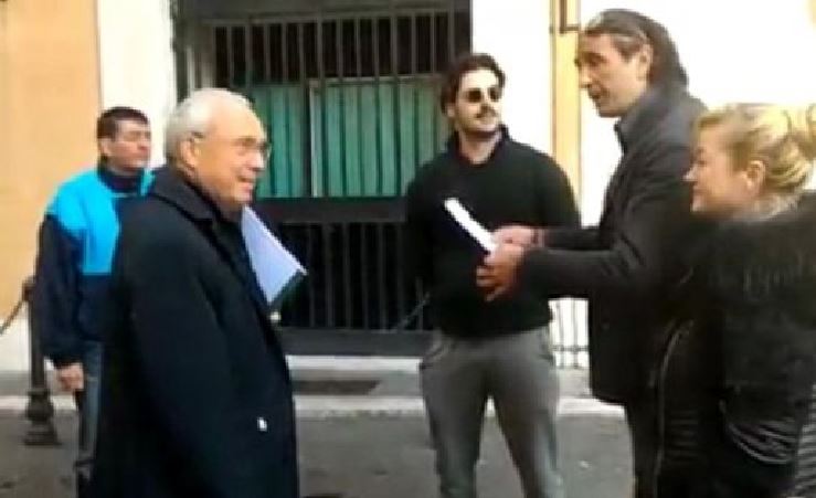 Osvaldo Napoli prima dell'aggessione a Montecitorio