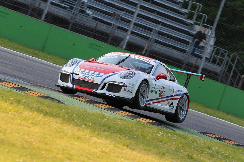 Simone Iaquinta sulla sua Porsche