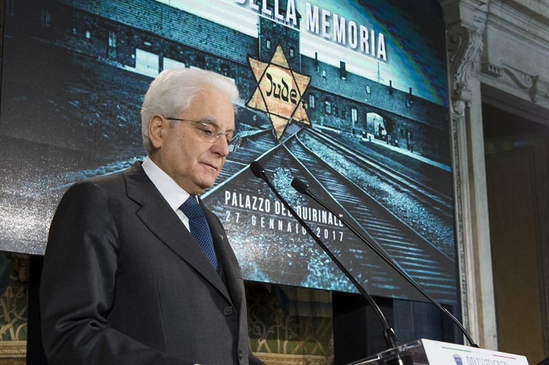 Giorno della Memoria, Mattarella: "Rammentare e onorare i giusti"