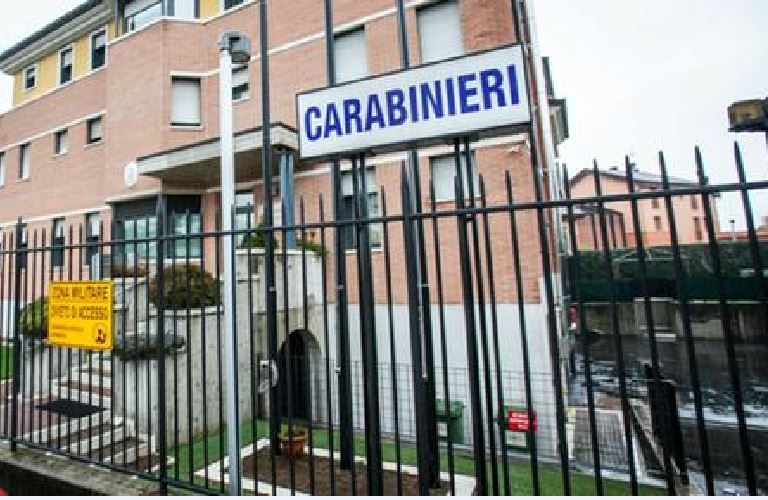 stazione carabinieri