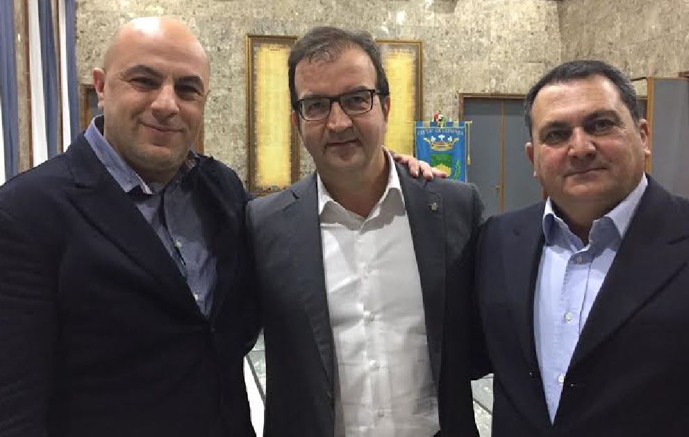 Da sinistra Francesco De Cicco, il sindaco Mario Occhiuto e Michelangelo Spataro