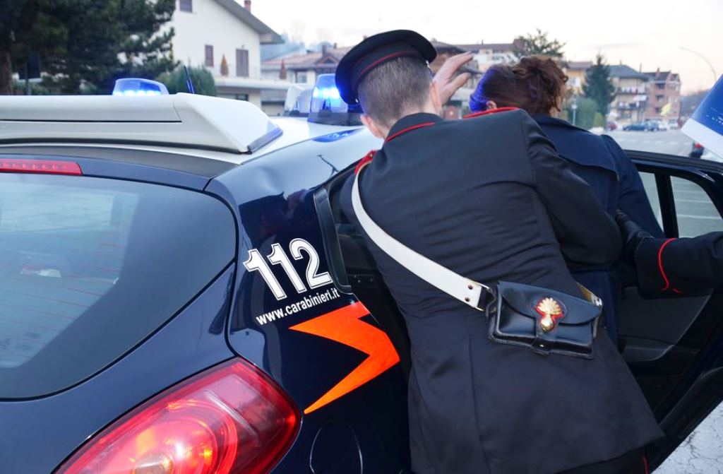 Donna arrestata dai carabinieri 