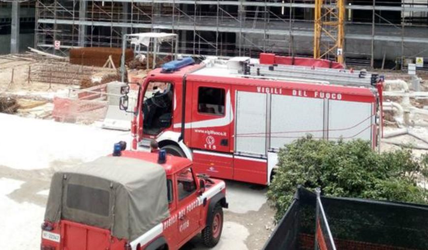 Cade da ponteggio a Bolzano, muore un operaio crotonese Gabriele Arcuri