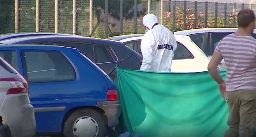 La scientifica sul luogo dell'omicidio di Ester Pasqualoni