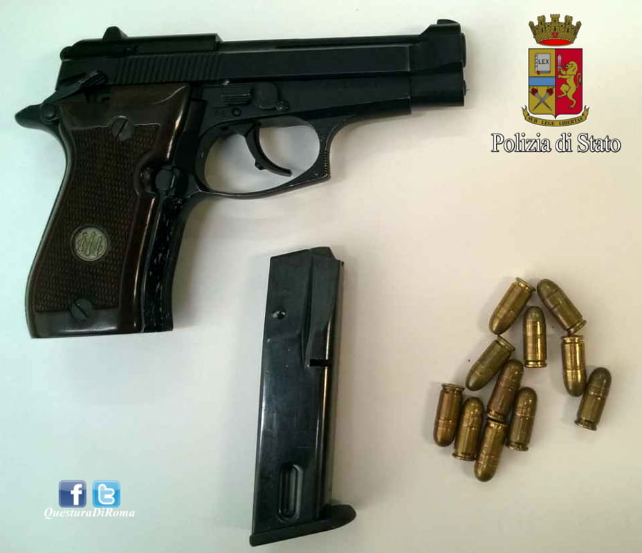 Pistola calibro 9