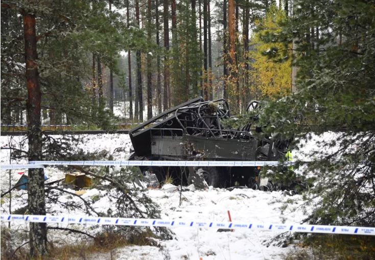 Scontro veicolo militare e treno in Finlandia