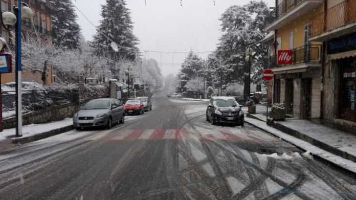 neve in Sila a Camigliatello Silano neve in Sila a Camigliatello Silano