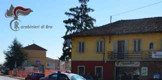 Bra (Cuneo), picchia e minaccia l'anziano padre per denaro. Arrestata