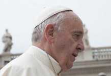 Papa Fraancesco apre alle donne diacono: "Oggi è possibile"