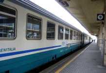 Dramma a Fuscaldo, adolescente muore investita da treno Dramma a Fuscaldo, adolescente muore investita da treno