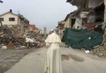 Sisma, Papa Francesco ad Amatrice: “Vi sono vicino e prego per voi” Papa Francesco ad Amatrice