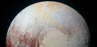L'oceano ghiacciato sotto la superficie di Plutone