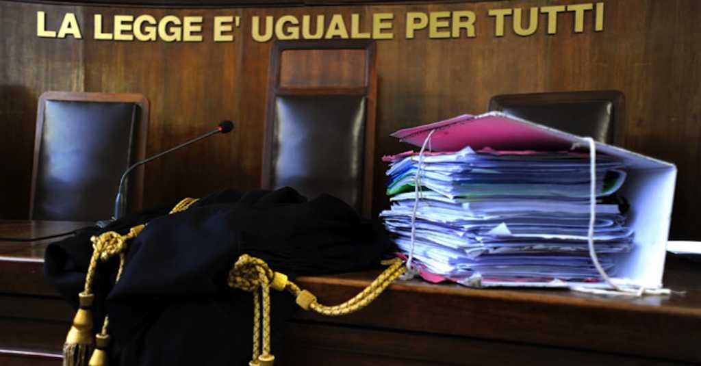 processo aula di tribunale