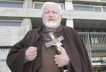 Padre Fedele: "Sono innocente ma non posso dire messa