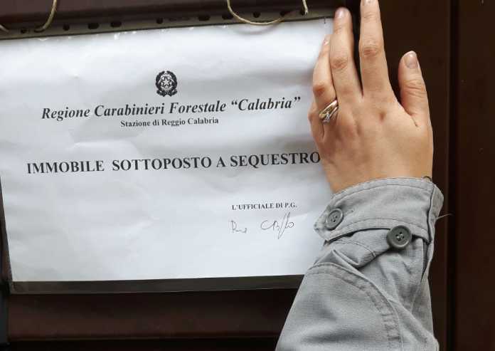 Carabinieri Forestale Reggio Calabria Sequestrati a Reggio una villa e un fabbricato. Tutto abusivo