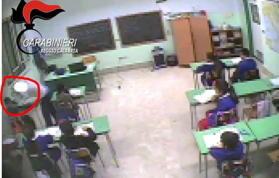 Maltrattamenti scuola elementare di Oppido Mamertina