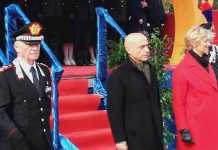 Da sinistra Tullio Del Sette, Marco Minniti e Roberta Pinotti alla cerimonia di istituzione del 14° Battaglione Calabria dell'Arma dei Carabinieri
