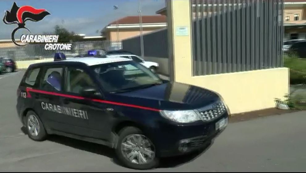 Controlli dei carabinieri nel Crotonese, 6 arresti