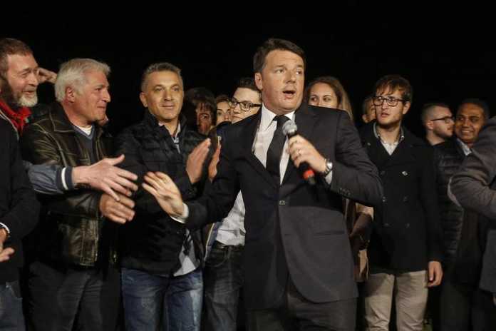 Matteo Renzi nella sede del PD Primarie Pd, vince Renzi