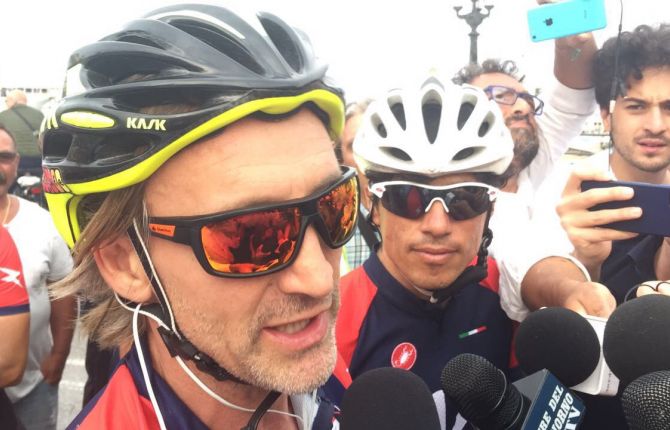 Davide Nicola bici giro Crotone Italia Davide Nicola bici giro Crotone Italia