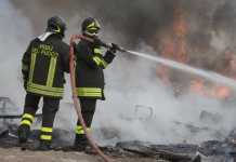 Incendio vigili del fuoco