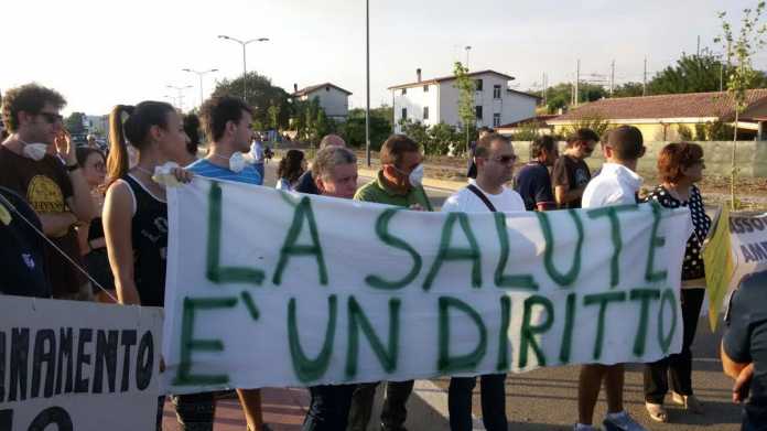 #DecidiamoNoi Protesta per bonifica Legnochimica #DecidiamoNoi Protesta per bonifica Legnochimica
