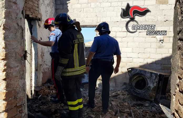 vigili del fuoco reggio calabria incendio vigili del fuoco reggio calabria incendio
